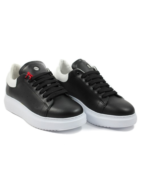 Sneakers uomo in vera pelle nera